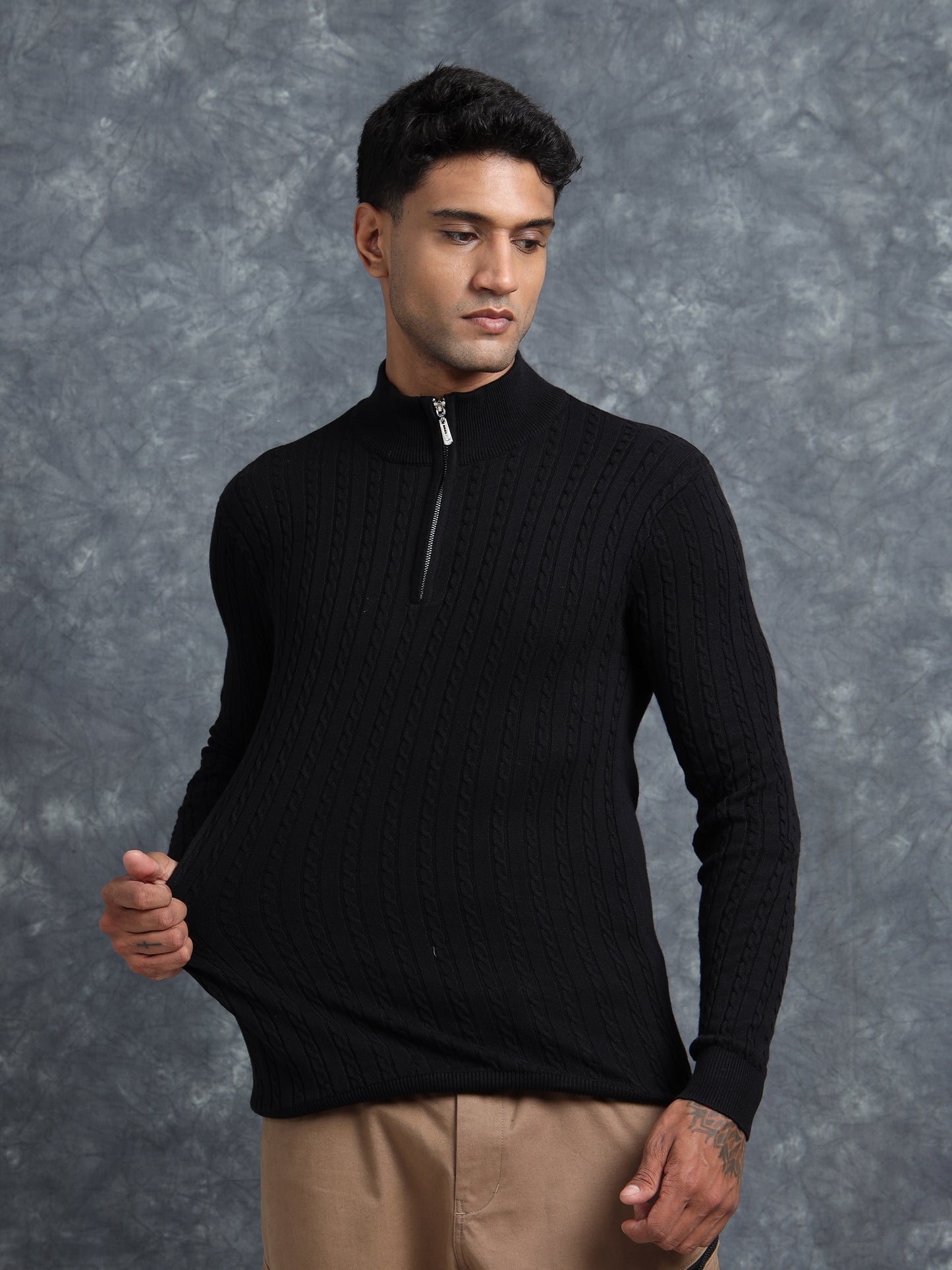 Black Cotton Knitted Turtle Neck Full Sleeve Knitted T-Shirt