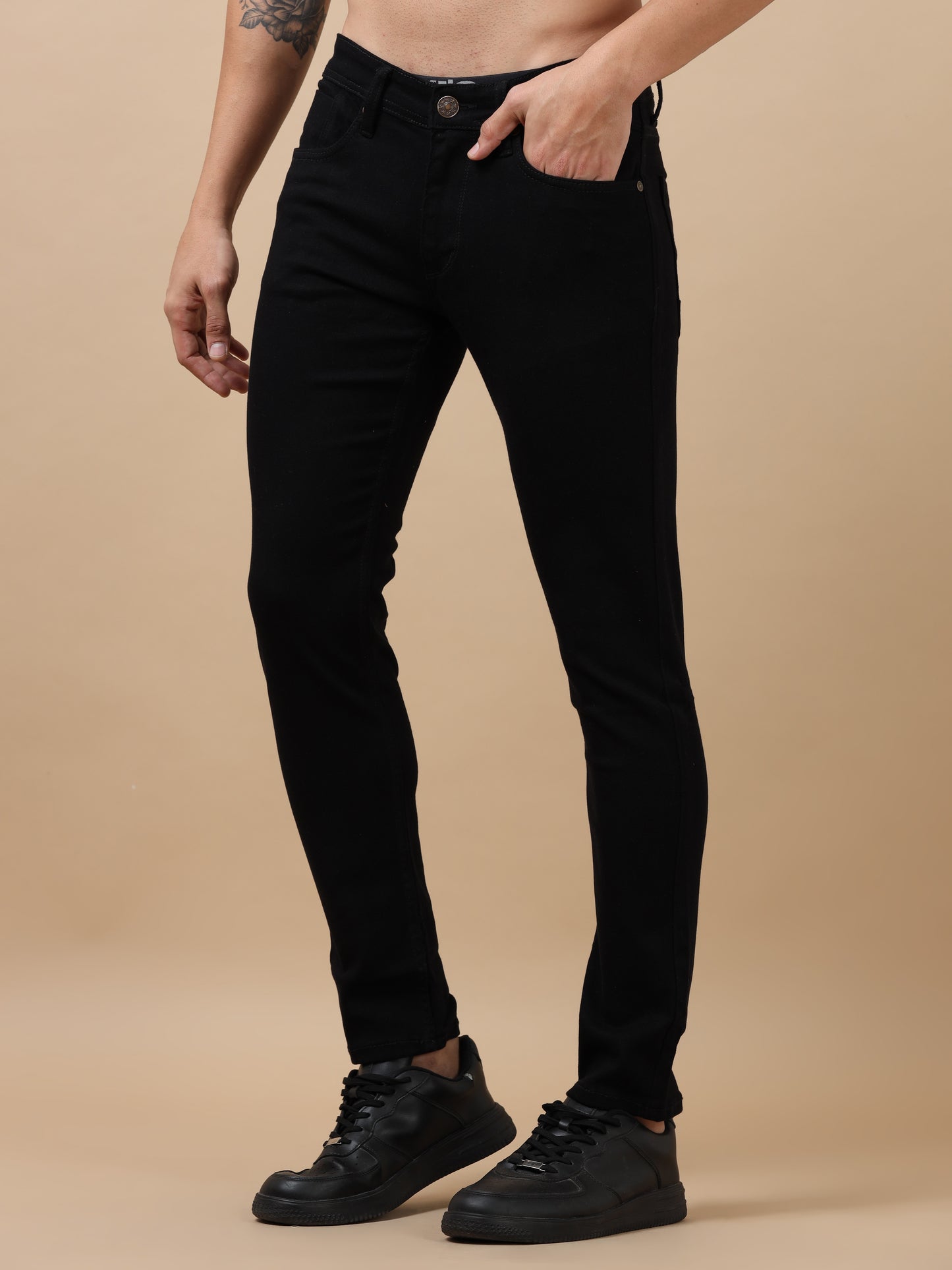 Black Peached Knitted Denim Jeans