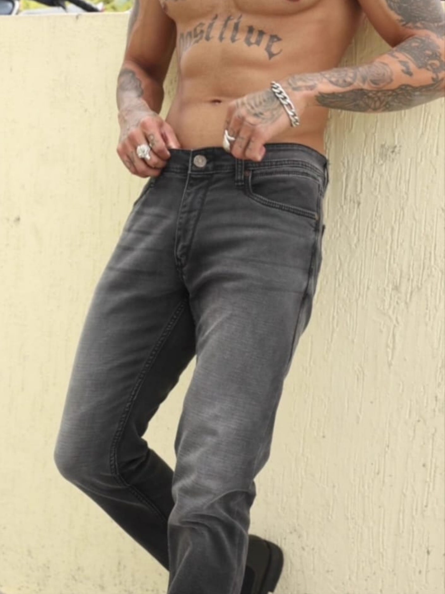 Black Peached Knitted Denim Jeans