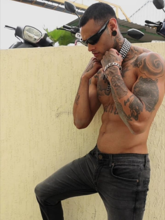 Black Peached Knitted Denim Jeans