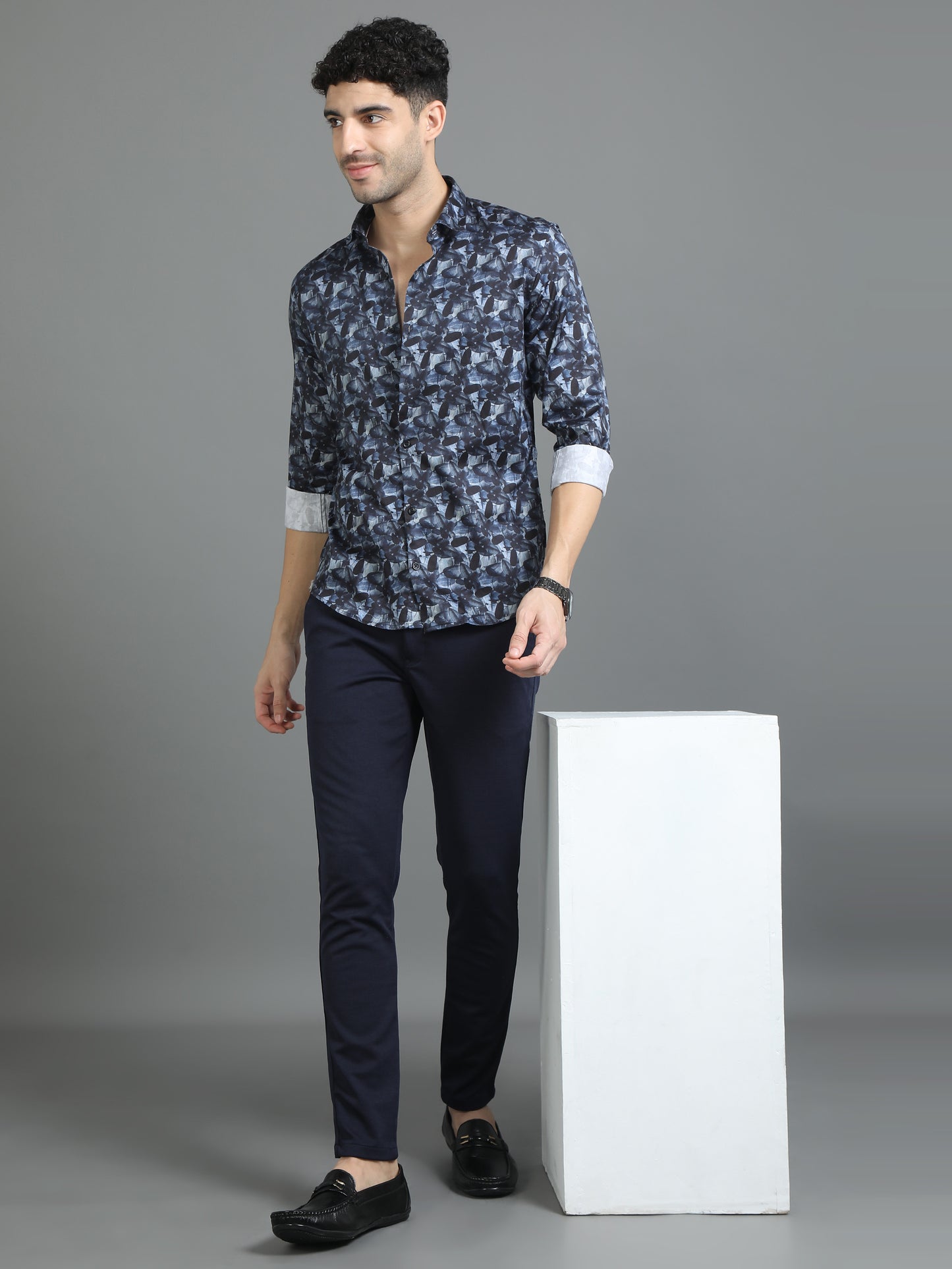 Blue geometric Printed Shirt