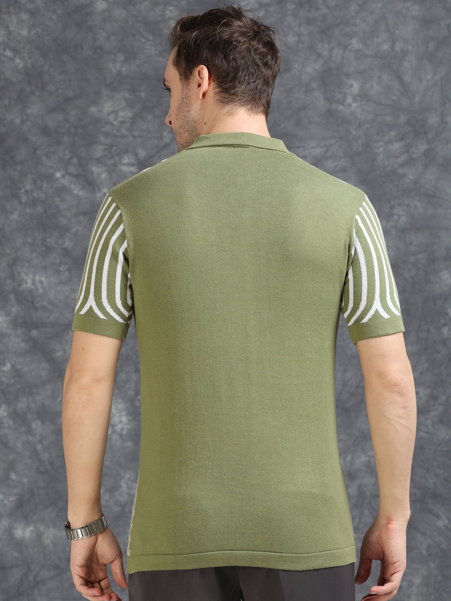 Green Curve Lines Design Polo T-shirt