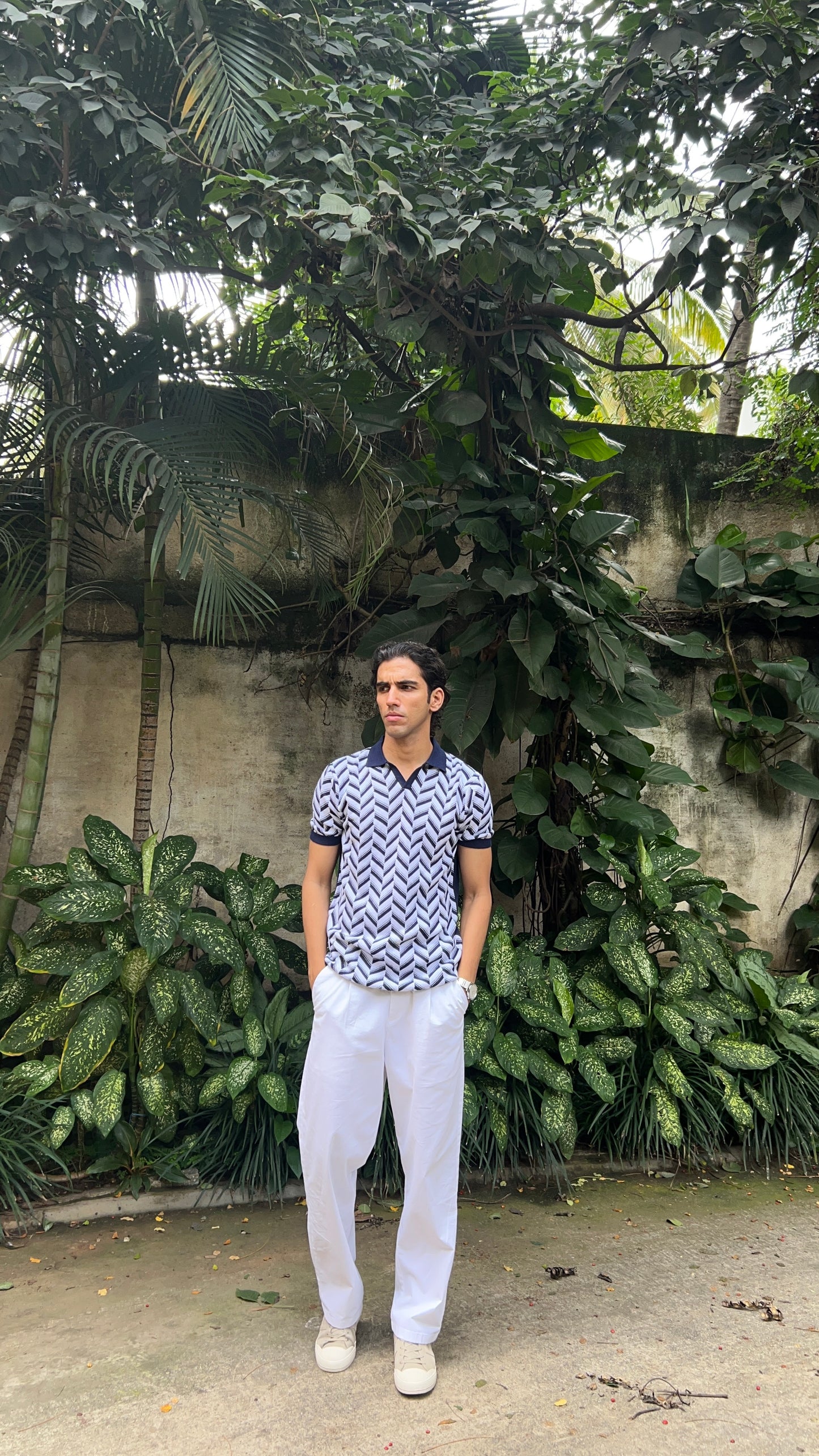 Geometric Pattern Knit Polo T-Shirt – Navy & White