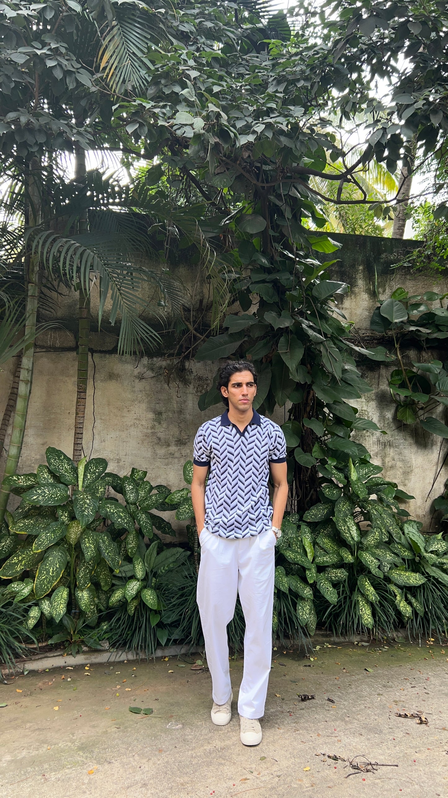 Geometric Pattern Knit Polo T-Shirt – Navy & White