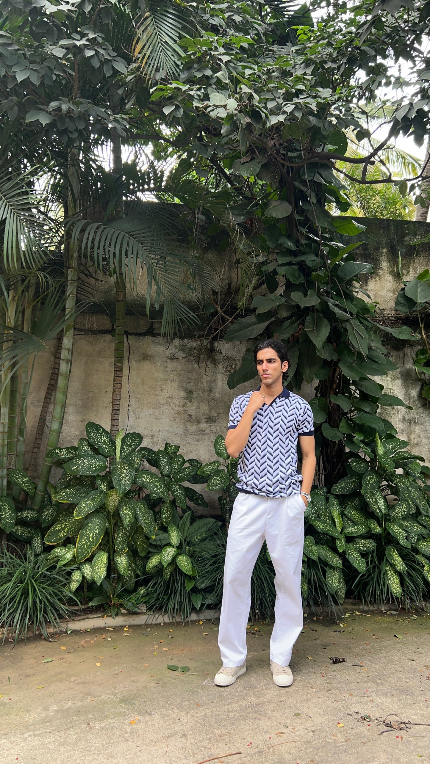 Geometric Pattern Knit Polo T-Shirt – Navy & White