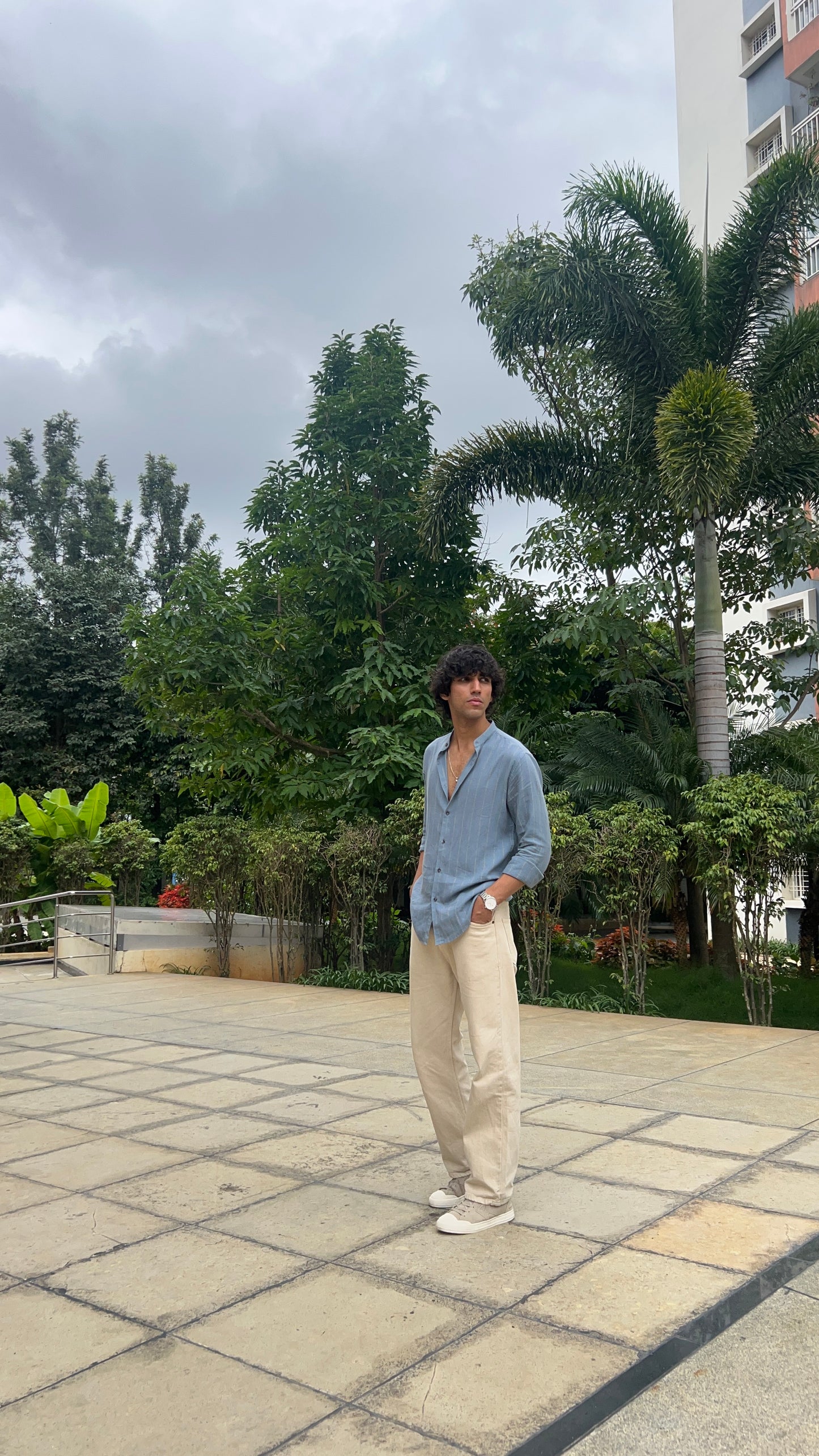 Beige Baggy Jeans
